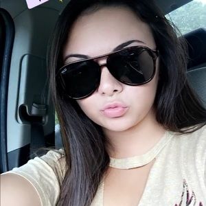 Meet your Posher, Presley